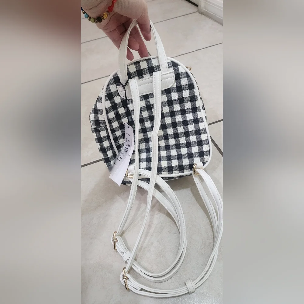New Emperia‎ Chic Checkered Backpack in Black and White